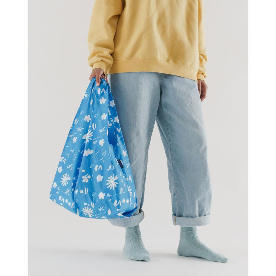 エコバッグ BAGGU 正規品 STANDARD BAGGU コンパクト マチ広 大きめサイズ 収納ポーチ 折りたたみ バグゥ サンプリントフラワー ブルー | BAGGU | 02