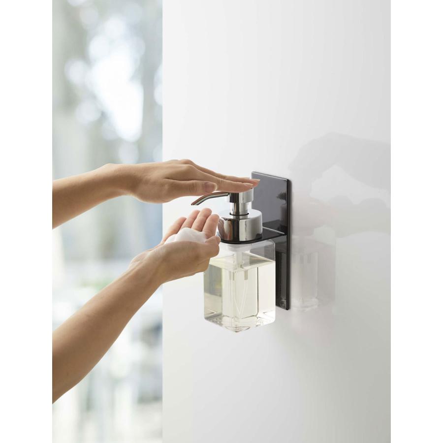 ソープディスペンサー 正規品 TOWER タワー マグネットディスペンサーホルダー 泡タイプ シンプル おしゃれ ハンドソープ 詰め替え用ボトル 山崎実業 ブラック | tower | 03
