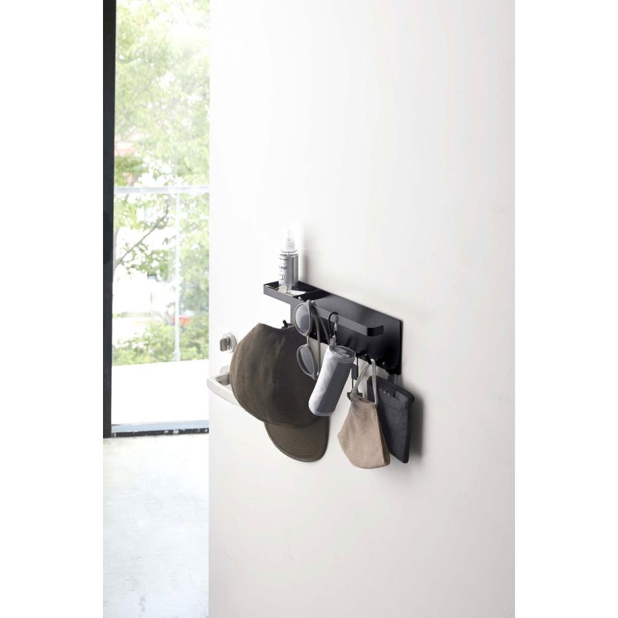 傘立て 正規品 TOWER タワー トレー付きマグネットアンブレラホルダー 傘掛け 傘かけ マスク収納 玄関収納 傘たて 傘スタンド 山崎実業 ブラック | tower | 03