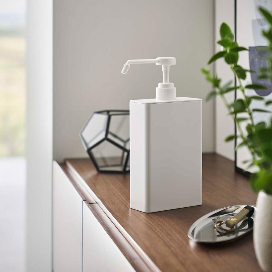 スプレーボトル 正規品 TOWER タワー アルコール除菌スプレーボトル スクエア スリム 700mL 詰め替え 容器 アルコール対応 アルコールボトル 山崎実業 ホワイト | tower