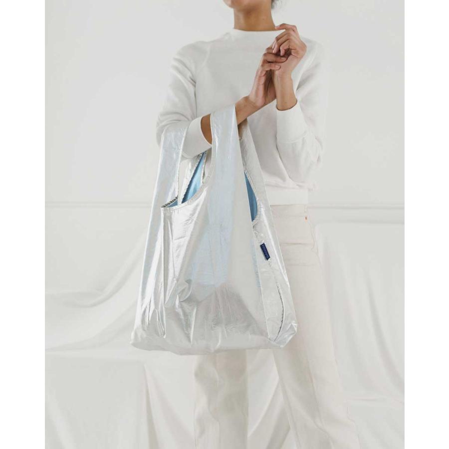 エコバッグ BAGGU バグゥ スタンダードバグゥ メタリック ポーチ付き レジ袋型エコバッグ 大きめ 折りたたみ バグー 正規品 シルバー | BAGGU | 01