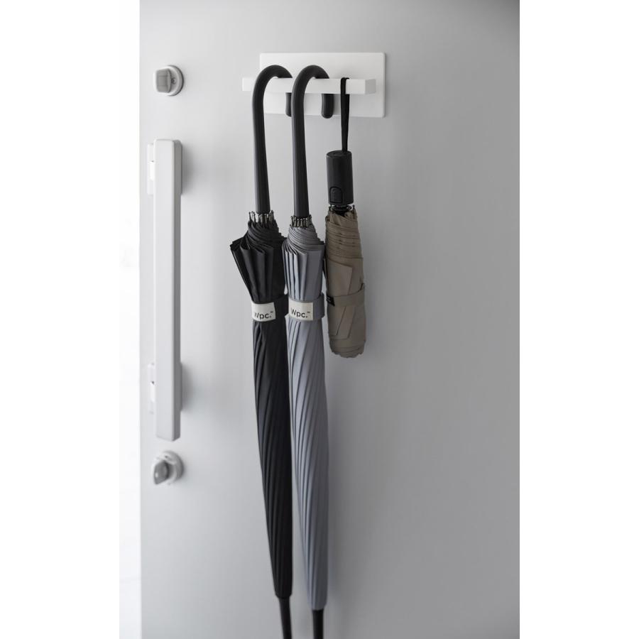 傘立て 正規品 tower タワー マグネットアンブレラハンガー 浮かせて収納 コンパクト スリム 折り畳み傘 傘たて 傘スタンド 山崎実業 ホワイト | tower | 06