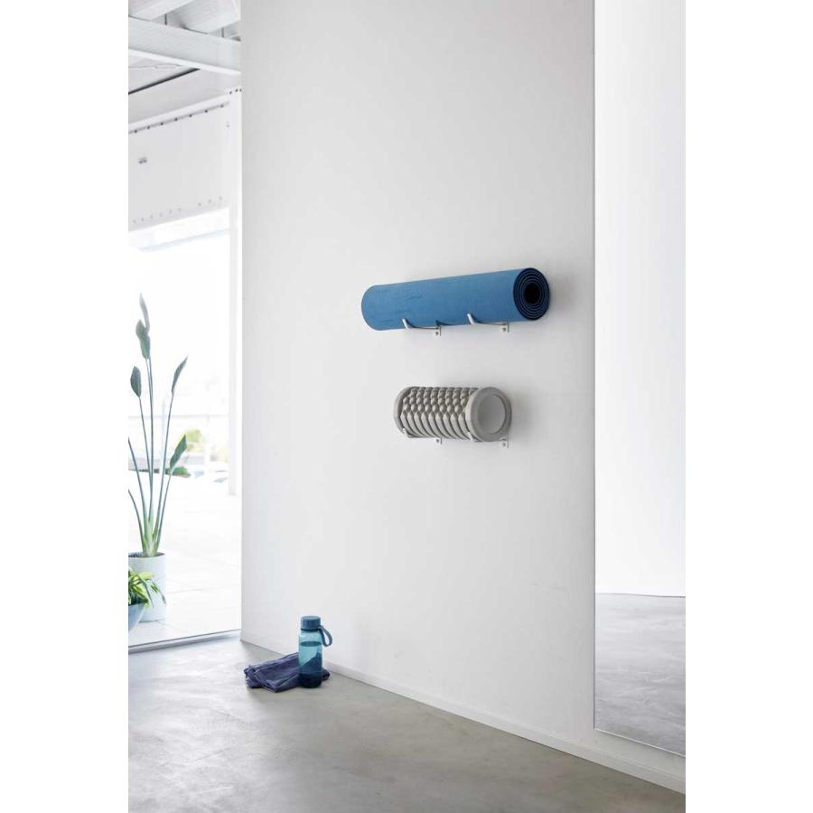 ヨガマットラック 正規品 tower タワー 石こうボード壁対応ウォールヨガマットハンガー 石膏ボード対応 壁掛け 壁付け 収納ラック 山崎実業 ホワイト | tower | 05