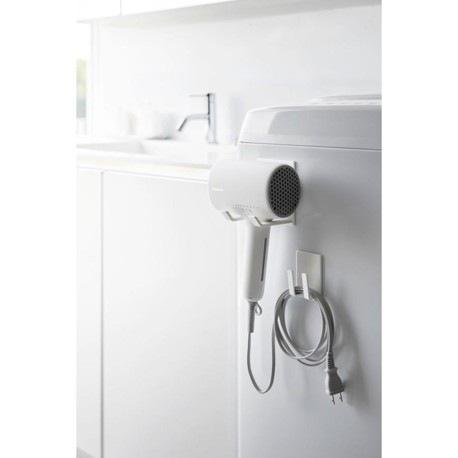 ドライヤーホルダー 正規品 tower タワー マグネットドライヤー＆コードホルダー マグネット収納 コード収納 ドライヤー収納ラック 山崎実業 ホワイト | tower | 02