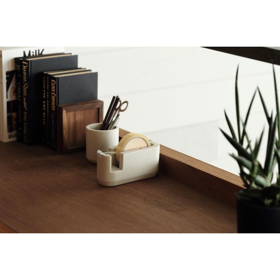 ideaco イデアコ ステーショナリー テープカッター ストーンサンドカラー 石調 天然木 コンパクト 丸み テープディスペンサー ストーンサンドホワイト |  | 01