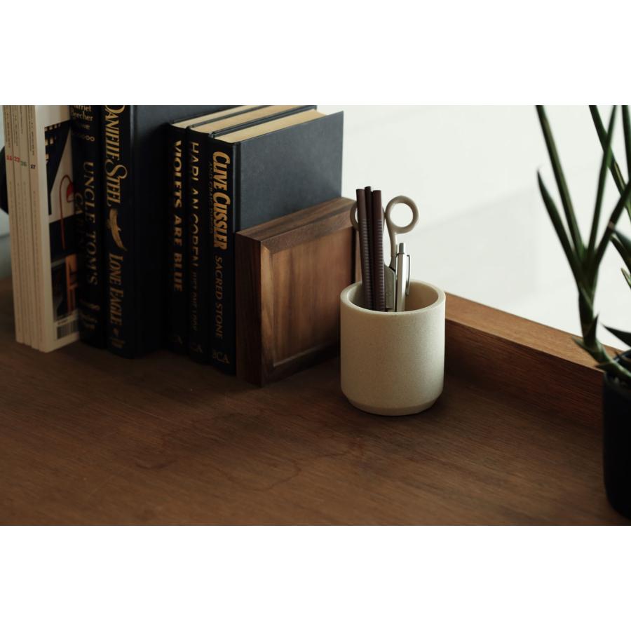 ペン立て ideaco イデアコ ステーショナリー ペンスタンド ストーンサンドカラー 石調 おしゃれ コンパクト クール ペンホルダー 正規品 ストーンサンドホワイト |  | 01