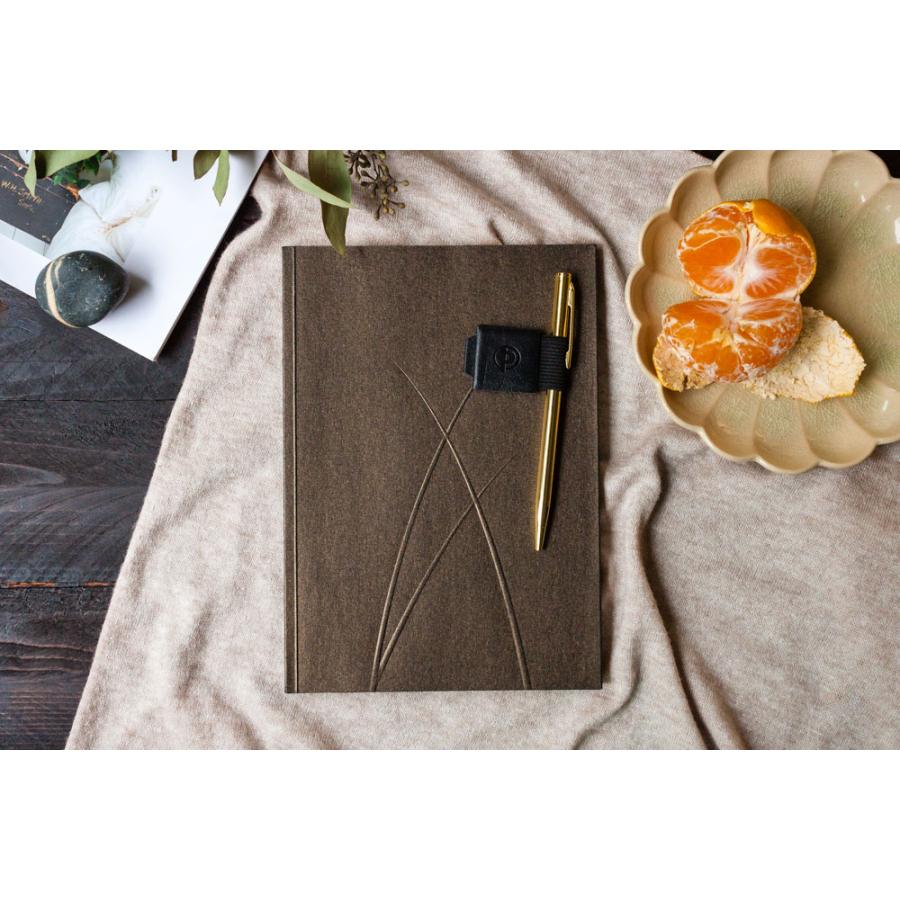 ペン差し paperblanks ペーパーブランクス ペンホルダー イギリス ブランド ヴィーガンレザー 手帳 ペンクリップ 正規品 カーボン・ブラック | paperblanks | 06