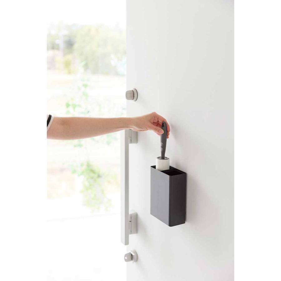 衣類用粘着クリーナースタンド tower タワー マグネット粘着クリーナースタンド収納&ダストボックス 玄関扉 マグネット収納 山崎実業 正規品 ブラック | tower | 03