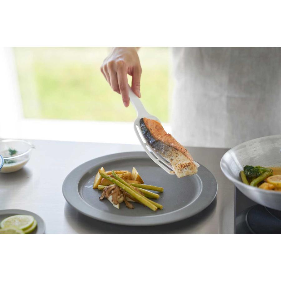 フライ返し tower タワー シリコーンハンドルロングターナー そのまま置ける 引っ掛け 食洗機対応 ターナー 山崎実業 正規品 1501 ホワイト | tower | 07