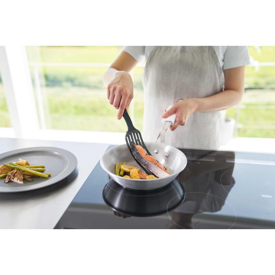 フライ返し tower タワー シリコーンハンドルロングターナー そのまま置ける 引っ掛け 食洗機対応 ターナー 山崎実業 正規品 1502 ブラック | tower | 05