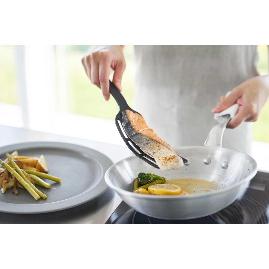 フライ返し tower タワー シリコーンハンドルロングターナー そのまま置ける 引っ掛け 食洗機対応 ターナー 山崎実業 正規品 1502 ブラック | tower | 06