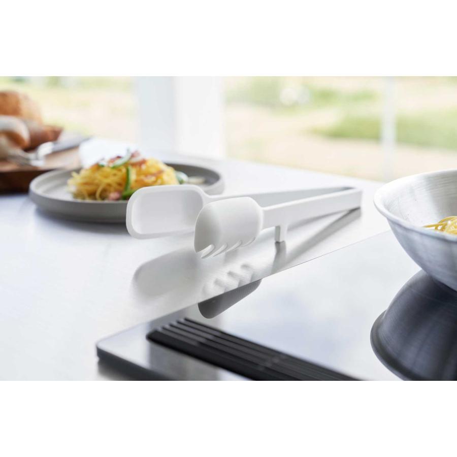 トング tower タワー シリコーン調理トング パスタ 麺類 直置き 食洗機対応 シリコン製 山崎実業 正規品 1775 ホワイト | tower | 02