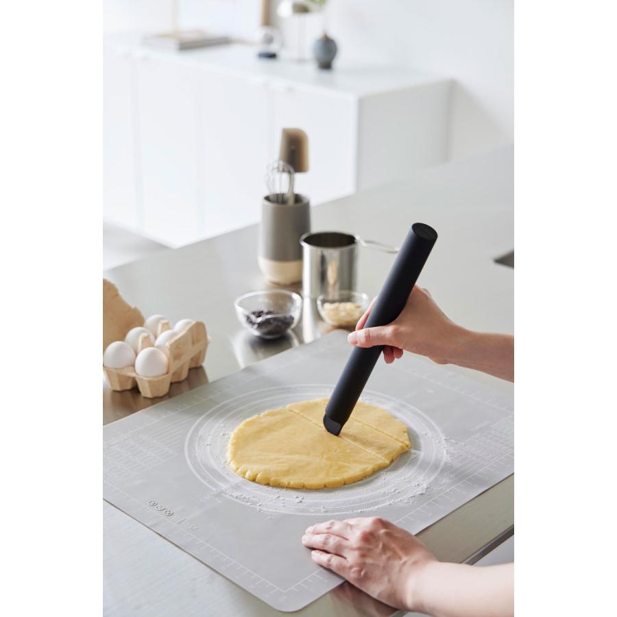 キッチンツール tower タワー スケッパー付きシリコーンめん棒 スケッパー めん棒 調理器具 調理ツール 山崎実業 正規品 1412 ブラック | tower | 04