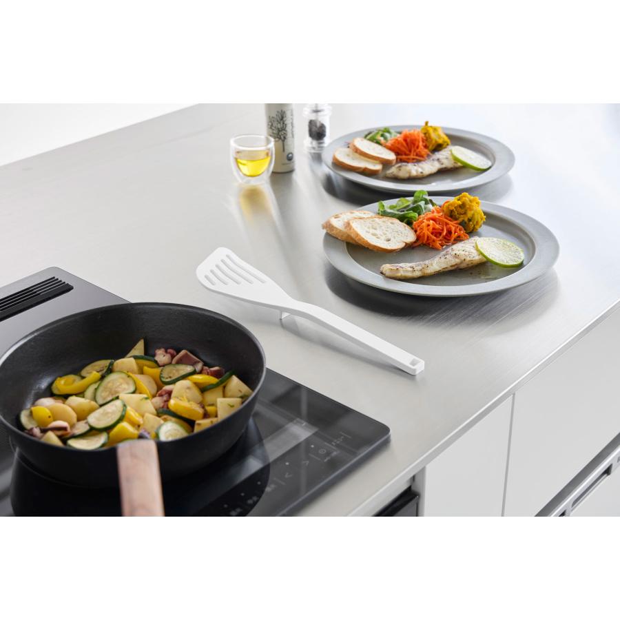 キッチンツール tower タワー シリコーンビーター フライ返し ターナー シリコン 調理器具 調理ツール 山崎実業 正規品 1503 ホワイト | tower | 02