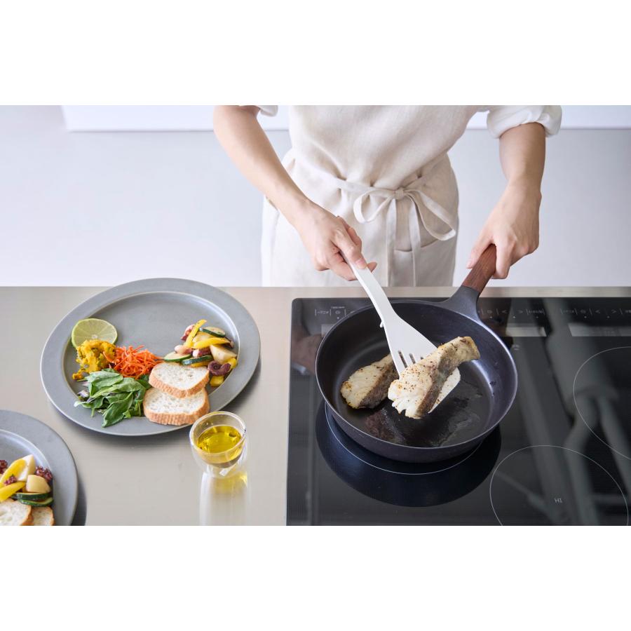 キッチンツール tower タワー シリコーンビーター フライ返し ターナー シリコン 調理器具 調理ツール 山崎実業 正規品 1503 ホワイト | tower | 05