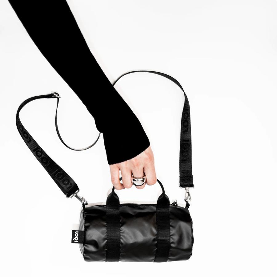 ショルダーバッグ LOQI 正規品 Small Weekender 撥水加工 ポーチバッグ ドラムバッグ ボストンバッグ ローキー METALLIC Collection メタリックブラック |  | 03