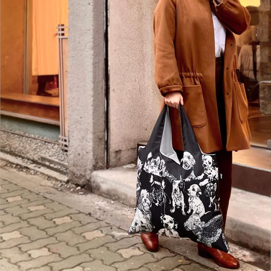 エコバッグ LOQI 正規品 Recycled Bag 撥水加工 トート型 大容量 折りたたみ ローキー ARTIST Collection レッド ポピー ビー/ドッグ |  | 03