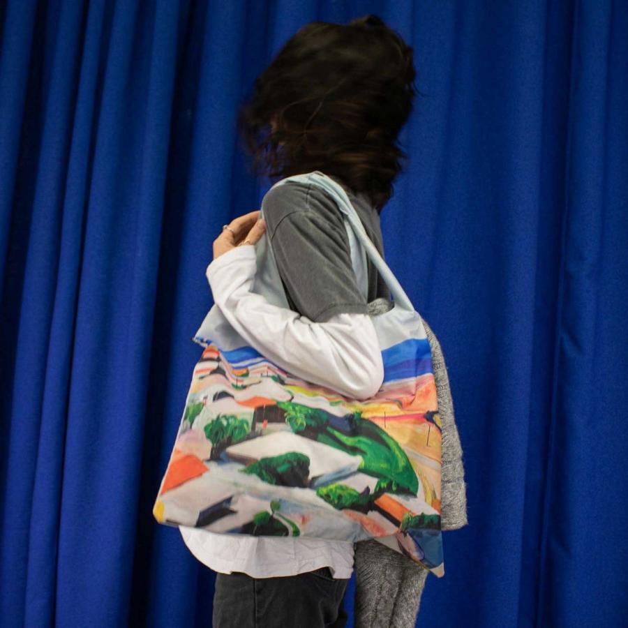 折りたたみトート エコバッグ LOQI Recycled Bag 撥水加工 ローキー ARTIST Collection designboom ナオ・タツミ / プラヤ・デル・レイ | LOQI | 03