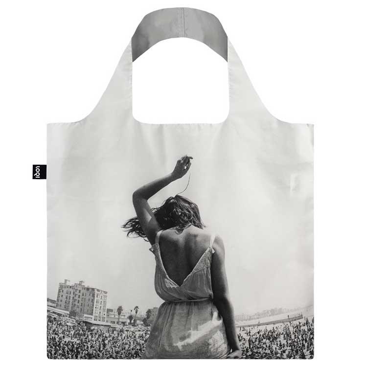 折りたたみトート エコバッグ LOQI 正規品 Recycled Bag 撥水加工 ローキー マグナム・フォト デニス・ストック / ベニス ビーチ ロックフェスティバル | LOQI