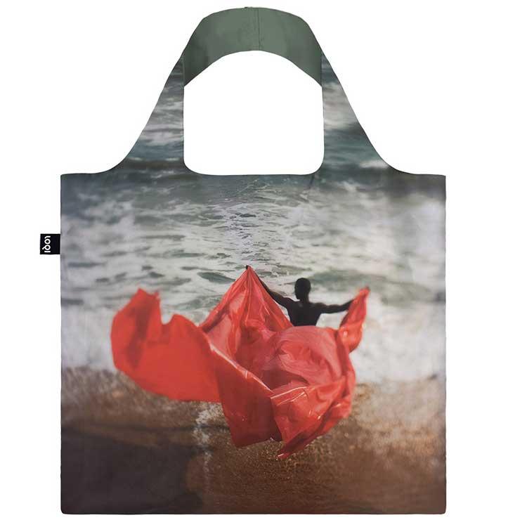 折りたたみトート エコバッグ LOQI 正規品 Recycled Bag 撥水加工 ローキー マグナム・フォト クリスティーナ・デ・ミデル / ミッドナイト アット クロスロード | LOQI