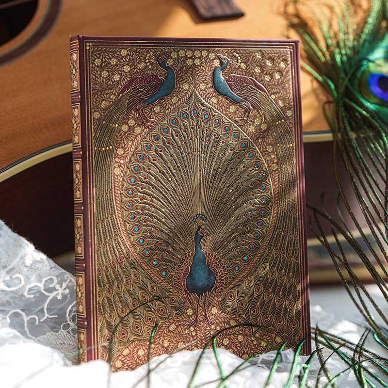 ノートブック paperblanks ペーパーブランクス MIDI ハードカバー 罫線 イギリス 英国 取扱店 芸術 アート 高級ノート 正規品 ハーフェズのクジャク | paperblanks | 01