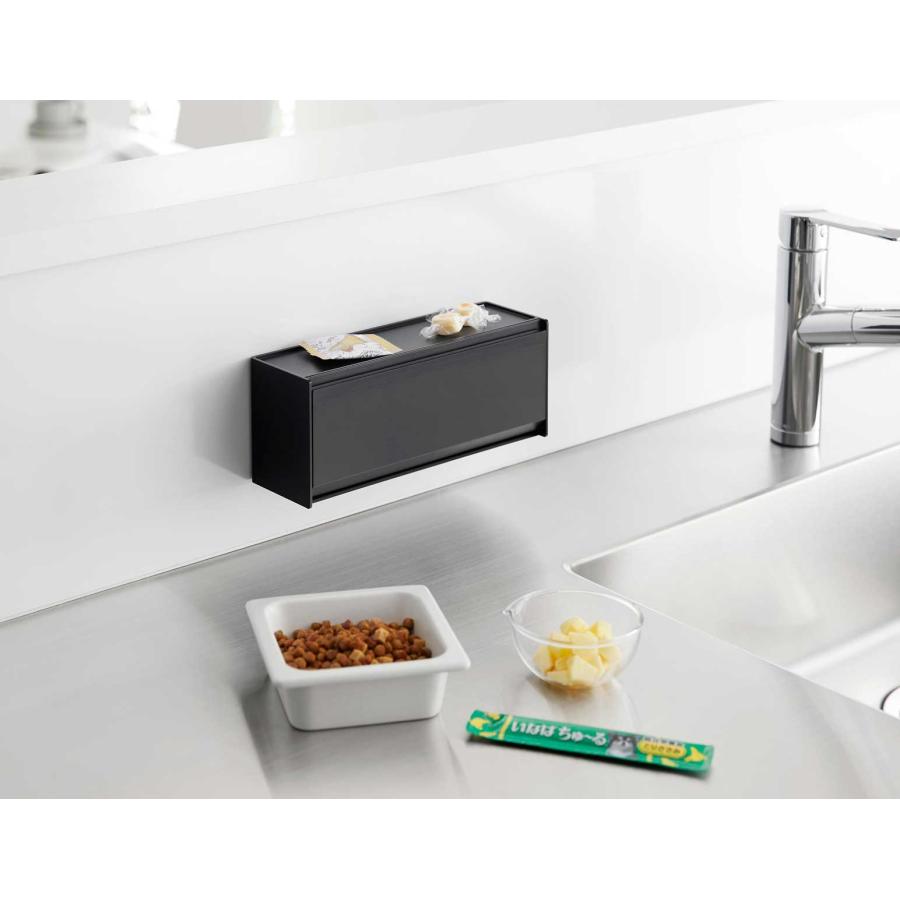 ペット用品 nooks ヌークス マグネットペットおやつ収納ケース 蓋付き スタッキング可 犬用 猫用 山崎実業 正規品 1984 ブラック | 山崎実業 | 02
