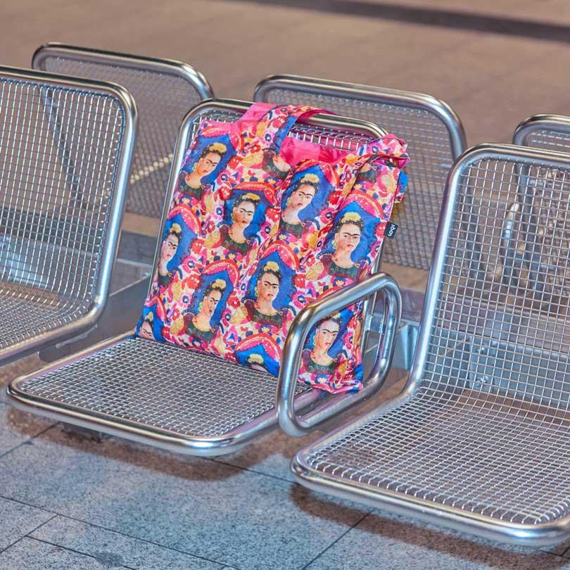 折りたたみトート エコバッグ LOQI 正規品 Recycled Bag 撥水加工 ポーチセット 大きめ ローキー フリーダ・カーロ / フレーム（セルフポートレート） | LOQI | 02