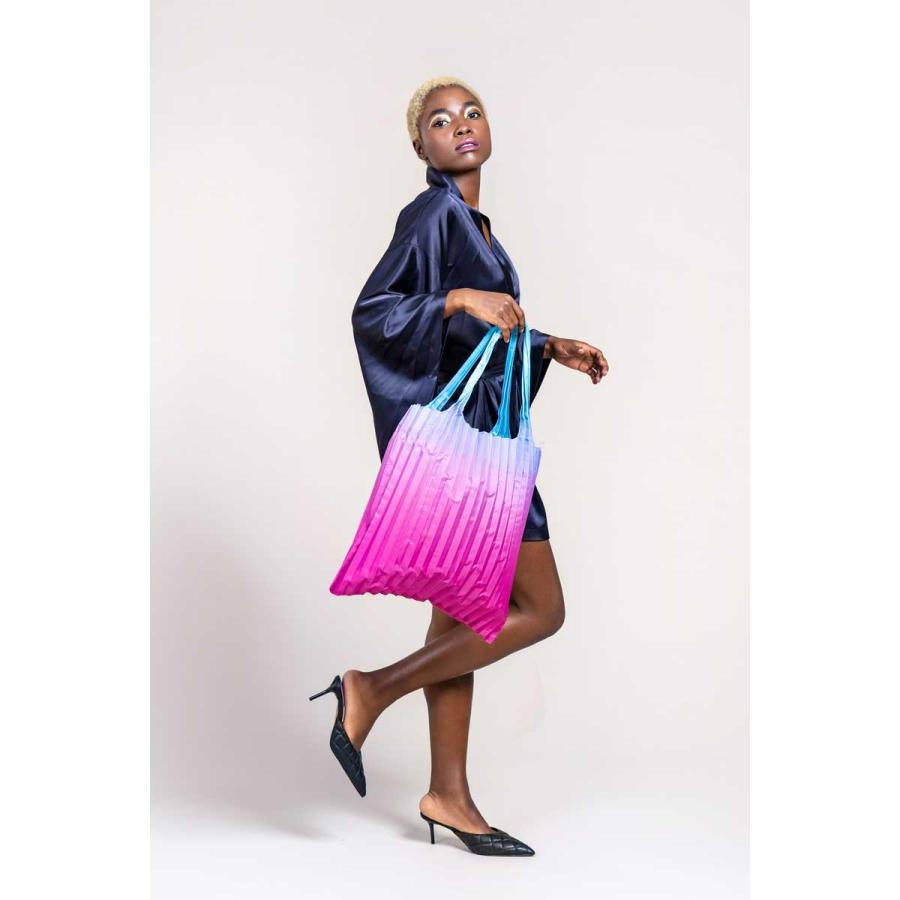プリーツバッグ LOQI 正規品 Pleated Bag 撥水加工 プリーツ加工 トートバッグ ローキー レインボーブルー | LOQI | 01