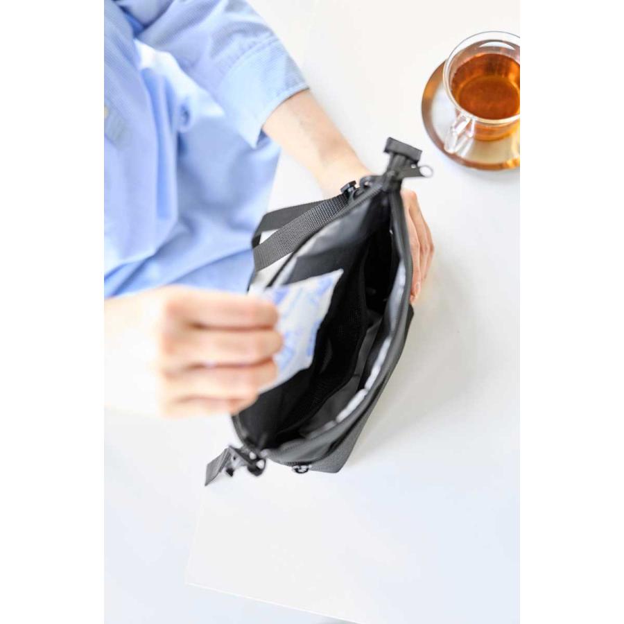 ミニエコバッグ tower タワー コンビニちょい買い保冷＆保温バッグ 保冷剤ポケット 保冷保温 ショルダー 山崎実業 正規品 10166 ブラック | tower | 03