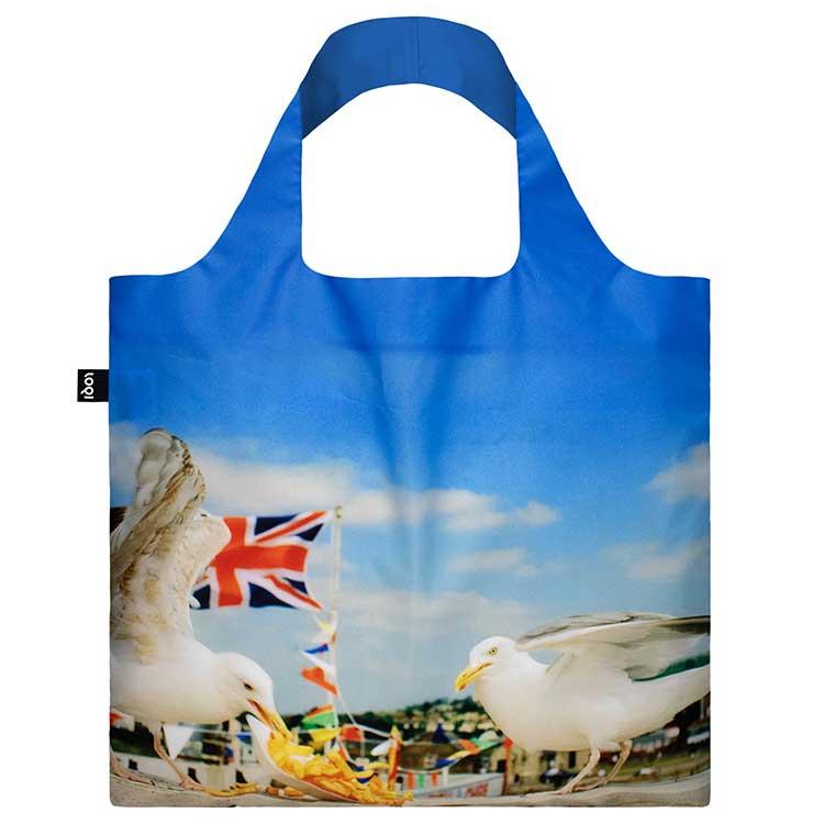 折りたたみトート エコバッグ LOQI 正規品 Recycled Bag 撥水加工 ローキー マグナム・フォト マーティン・パー / Seagulls Eating Chips | LOQI
