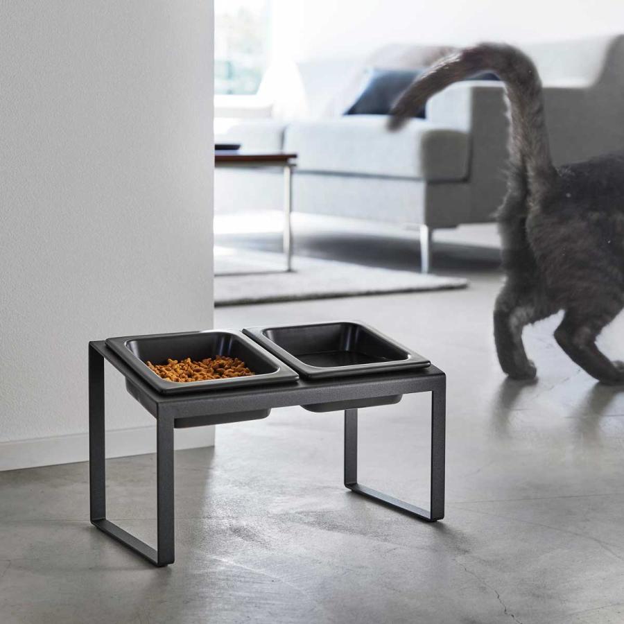 ペットフードボウル nooks ヌークス ペットフードボウルスタンドセット 斜めハイタイプ 犬猫用 ウォーターボウル ペット用品 山崎実業 正規品 10038 ブラック | 山崎実業