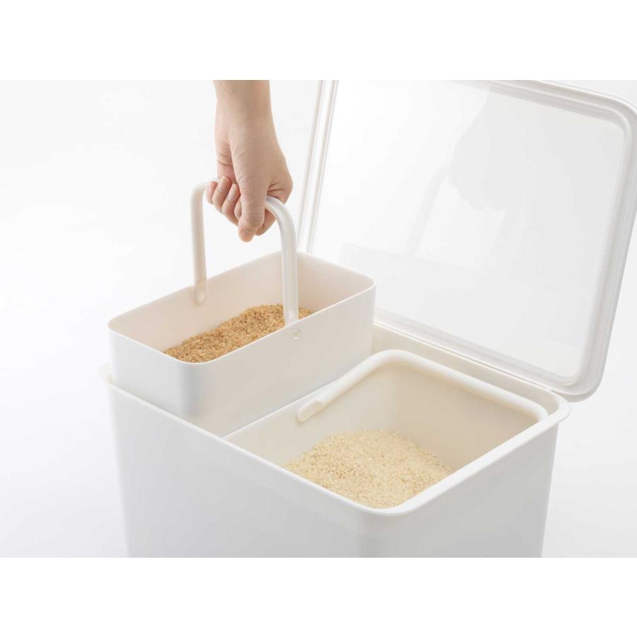 米びつ Like-it ライクイット フタ付きストックケース 米びつ インナーセット 日本製 計量カップ付き おしゃれ 収納ストッカー 正規品 ホワイト |  | 05