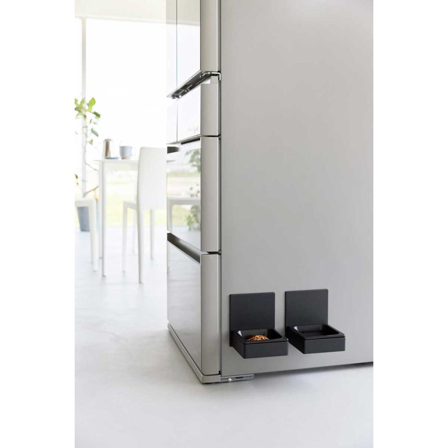 ペットフードボウル nooks ヌークス マグネットペットフードボウル スリム コンパクト 壁付け 犬猫用 ペット用品 山崎実業 正規品 10044 ブラック | 山崎実業 | 05