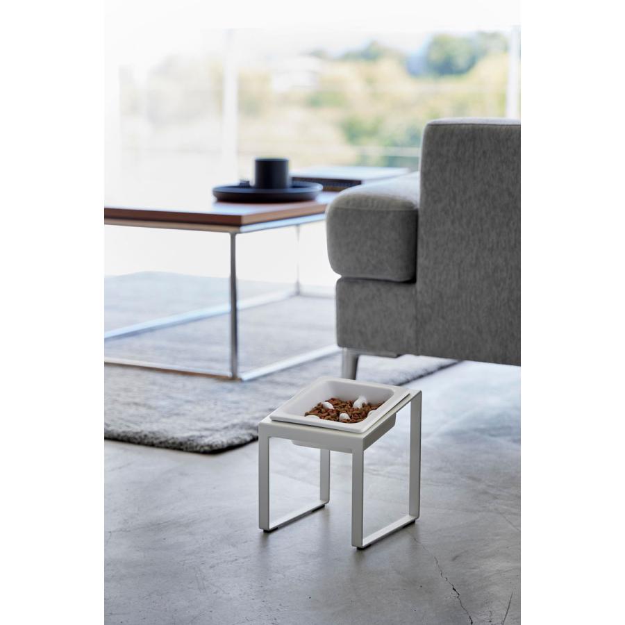 ペットフードボウル nooks ヌークス 早食い防止ペットフードボウルスタンド 斜めハイタイプ 陶器 犬猫用 ペット用品 山崎実業 正規品 10239 ホワイト | 山崎実業 | 06