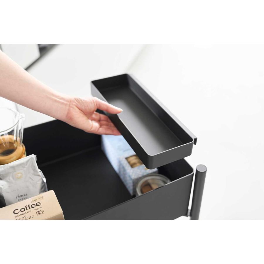 収納ワゴン tower タワー 小物トレー付き下段が棚の収納ワゴン 2段 トレー付き コンパクト キャスター付き 山崎実業 正規品 10186 ブラック | tower | 05