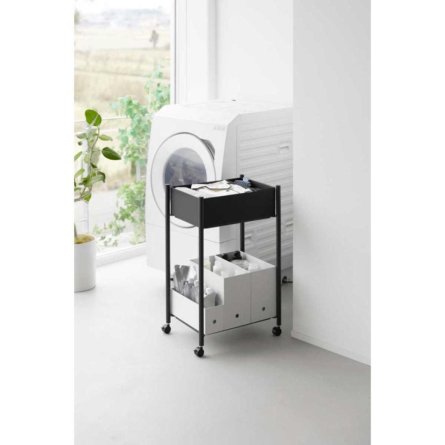 収納ワゴン tower タワー 小物トレー付き下段が棚の収納ワゴン 2段 トレー付き コンパクト キャスター付き 山崎実業 正規品 10186 ブラック | tower | 06