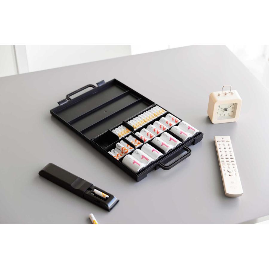 電池ケース tower タワー ハンドル付きスリム分別電池ケース 持ち運び アタッシュケース型 電池収納ケース 山崎実業 正規品 10463 ブラック | tower | 03