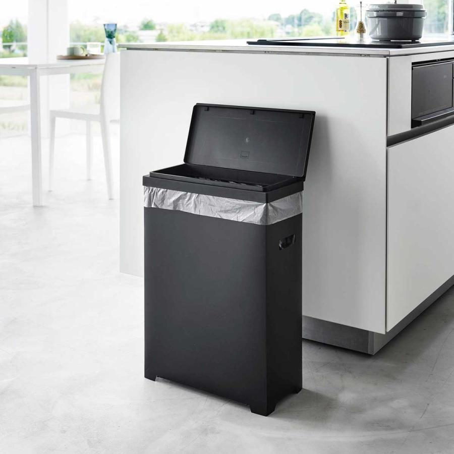 ふた付きゴミ箱 45リットル tower タワー スリム蓋付きゴミ箱 横開きタイプ 45L ハンドル付き 軽量 スリム キッチン用 山崎実業 正規品 1525 ブラック | tower