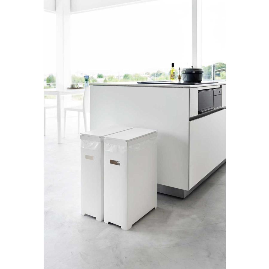 ふた付きゴミ箱 45リットル tower タワー スリム蓋付きゴミ箱 横開きタイプ 45L 2個組 ハンドル付き 軽量 スリム キッチン用 山崎実業 正規品 1526 ホワイト | tower | 02