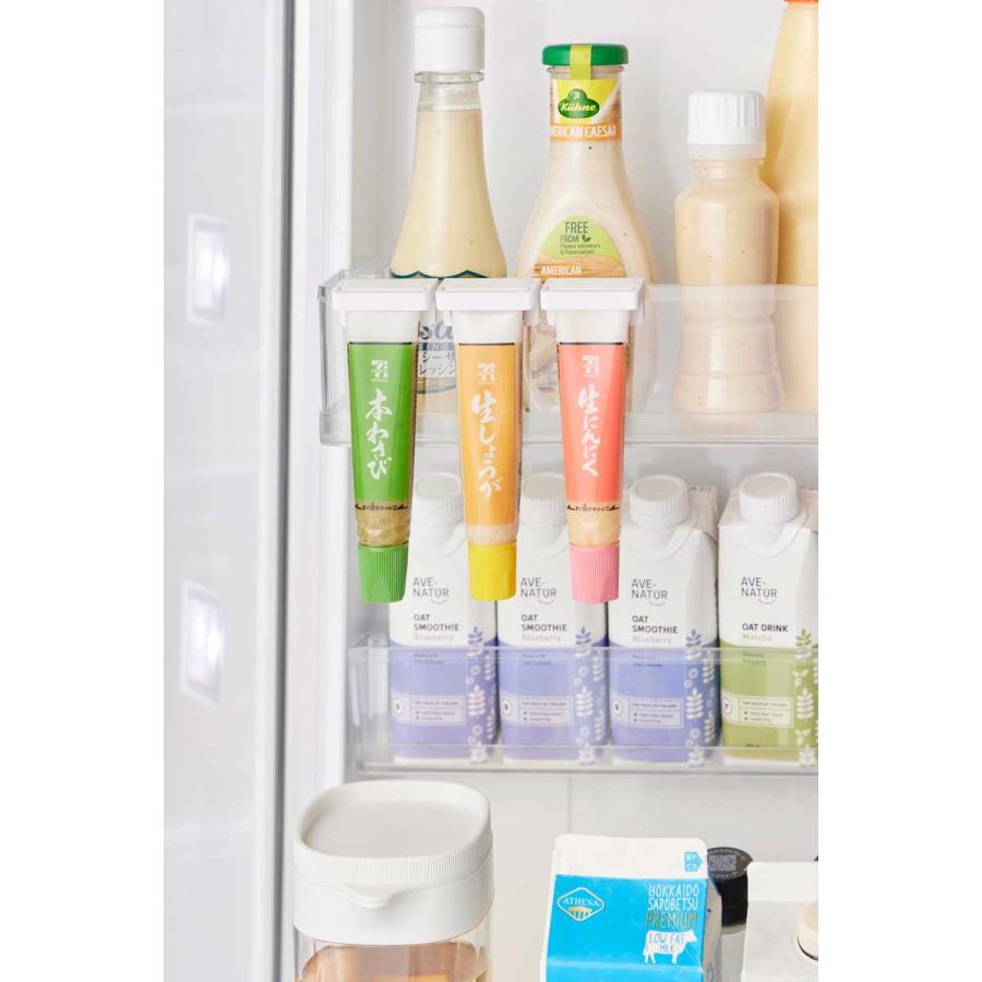 薬味チューブホルダー tower タワー 引っ掛け絞れる薬味チューブホルダー 3個組 引っ掛け わさび からし しょうが 冷蔵庫内収納 山崎実業 正規品 10474 ホワイト | tower | 06