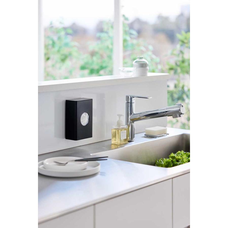 水切りネット収納 tower タワー フィルムフック水切りネットホルダー 吸盤 壁付け 壁掛け 水切りネット用ホルダー 山崎実業 正規品 10467 ブラック | tower | 02