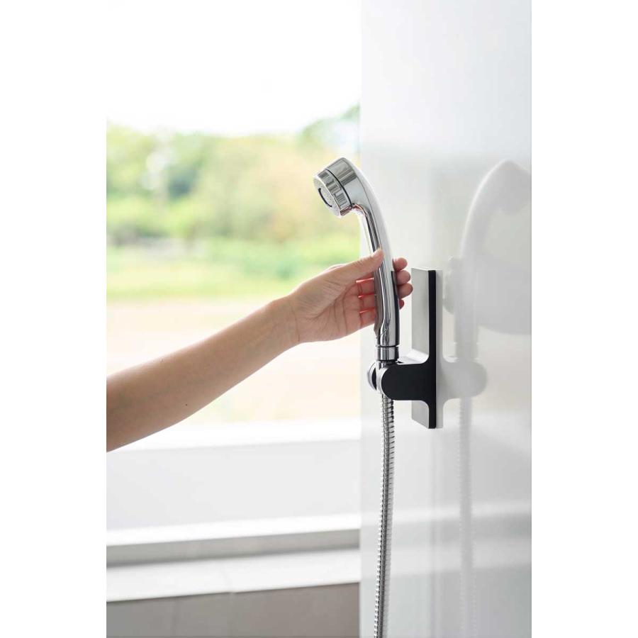 シャワーフック tower タワー 角度が調節できるマグネットシャワーホルダー 角度調節 シャワーハンガー 掛具 山崎実業 正規品 10287 ブラック | tower | 03