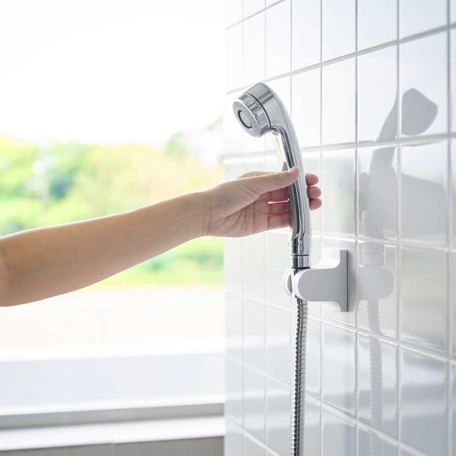 シャワーフック tower タワー 角度が調節できるフィルムフックシャワーホルダー 角度調節 吸盤 シャワーハンガー 掛具 山崎実業 正規品 10288 ホワイト | tower | 03