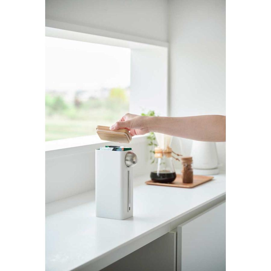 コーヒーキャニスター tower タワー 袋ごとコーヒー豆収納ケース スプーン付き スプーン付き コーヒー豆 密封 保存容器 山崎実業 正規品 10460 ホワイト | tower | 03