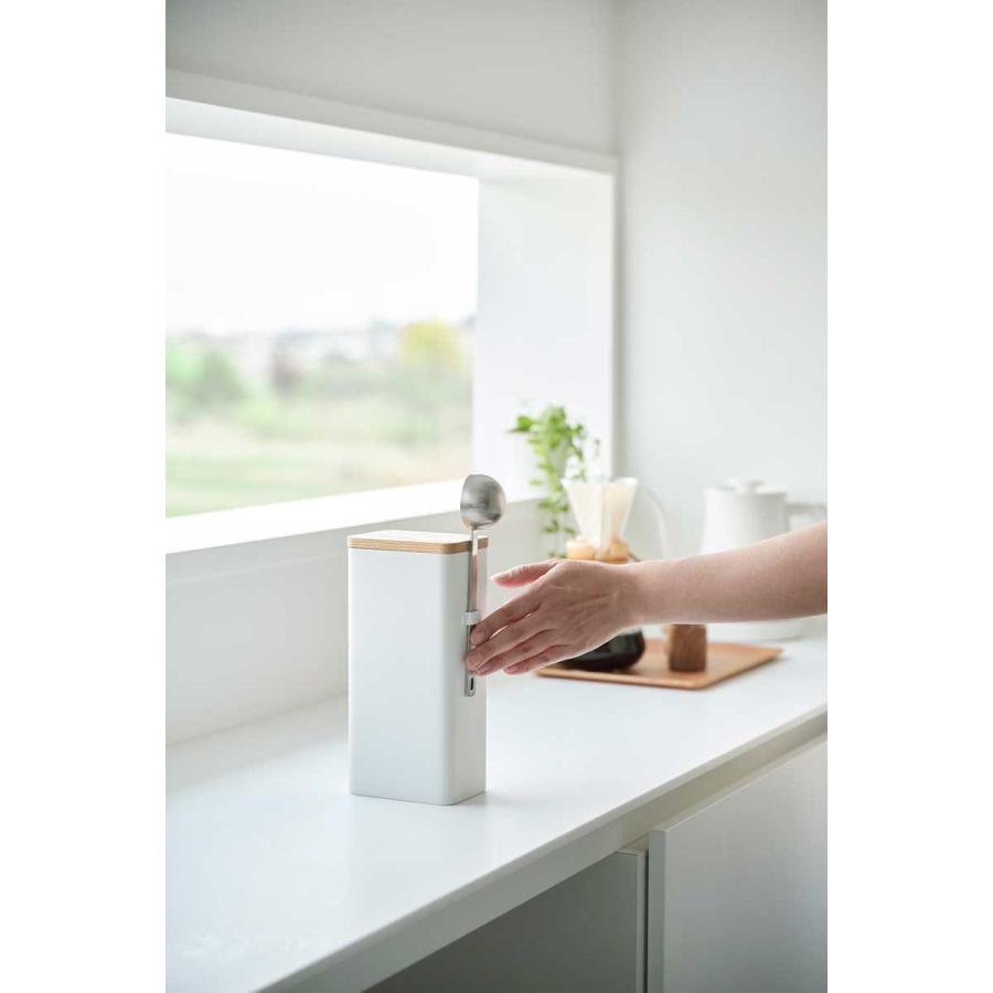 コーヒーキャニスター tower タワー 袋ごとコーヒー豆収納ケース スプーン付き スプーン付き コーヒー豆 密封 保存容器 山崎実業 正規品 10460 ホワイト | tower | 04