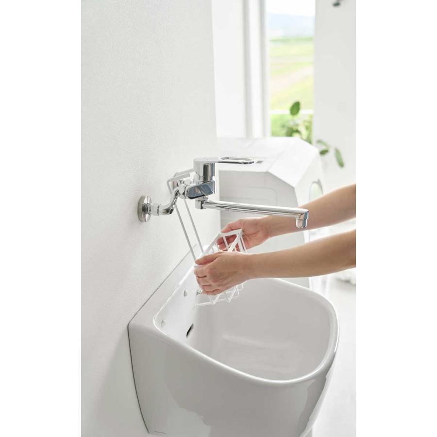 スロップシンク周り収納 tower タワー 蛇口にひっかける収納ラック 掃除道具入れ ペットケア用品 深型シンク 多目的シンク 山崎実業 正規品 10310 ホワイト | tower | 06