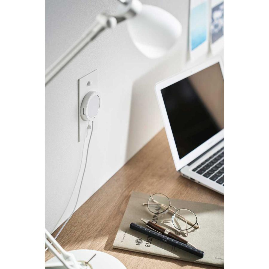 スマホ充電ホルダー tower タワー ウォールスマートフォン充電ホルダー 石こうボード壁対応 壁付け ワイヤレス充電器対応 山崎実業 10084 ホワイト | tower | 02