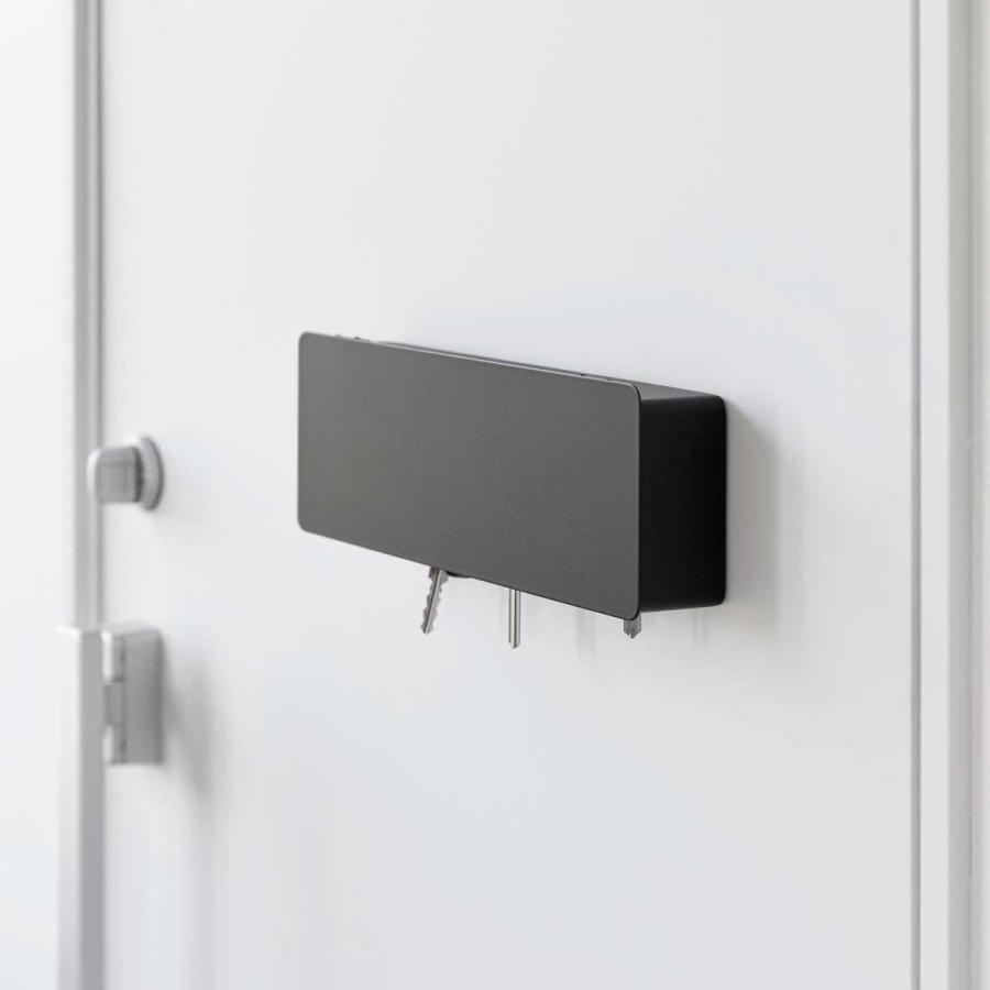 キーフック tower タワー マグネットキーフック ロング 壁付け 壁掛け 扉付き キーボックス キーケース 山崎実業 正規品 10343 ブラック | tower