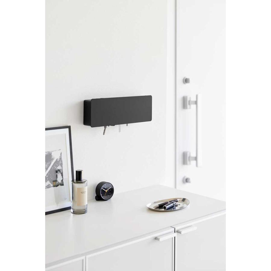 キーフック tower タワー 壁付けキーフック ロング 壁付け 壁掛け 扉付き キーボックス キーケース 山崎実業 正規品 10345 ブラック | tower | 02