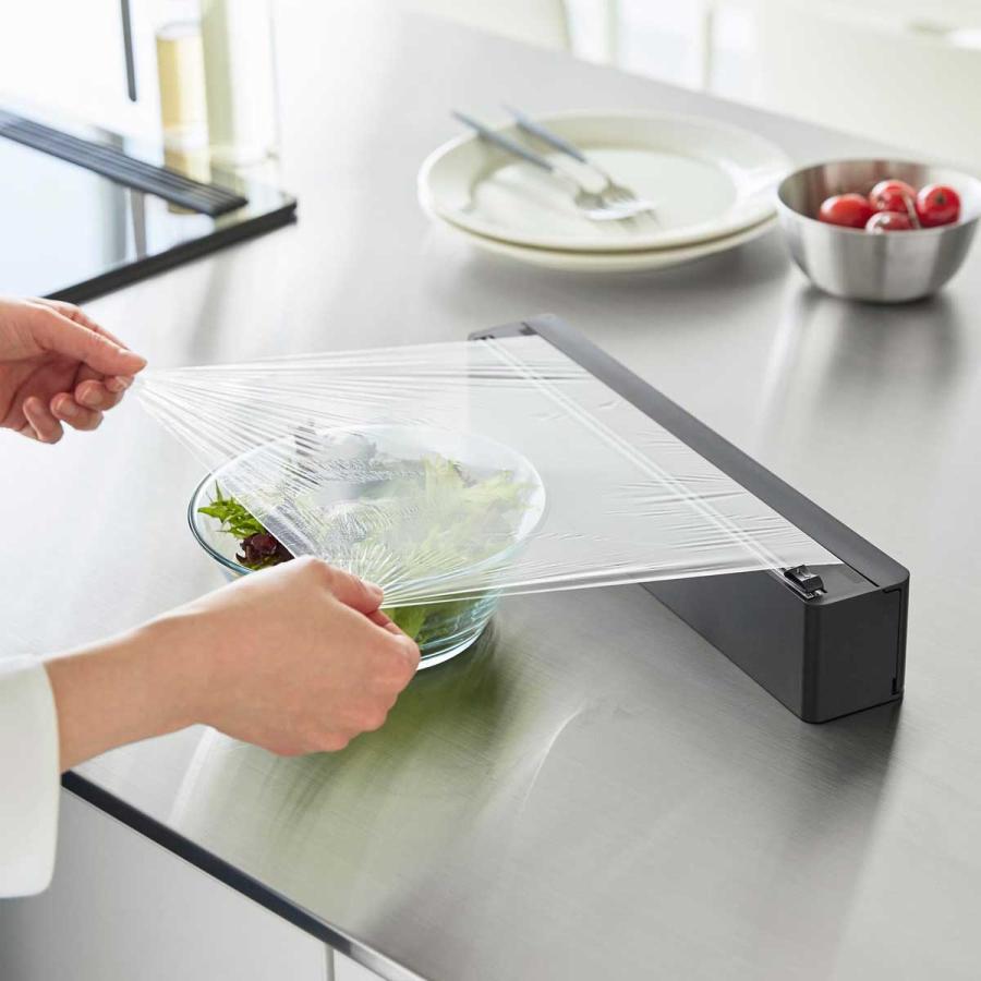 ラップケース tower タワー マグネットラップケース スライドカッター付き アルミホイル対応 ラップ収納 ラップホルダー 山崎実業 正規品 10659 ブラック | tower